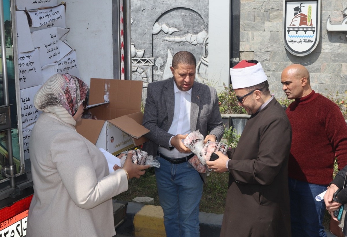 السكرتير العام يُشرف على استلام 5 طن لحوم من الأوقاف